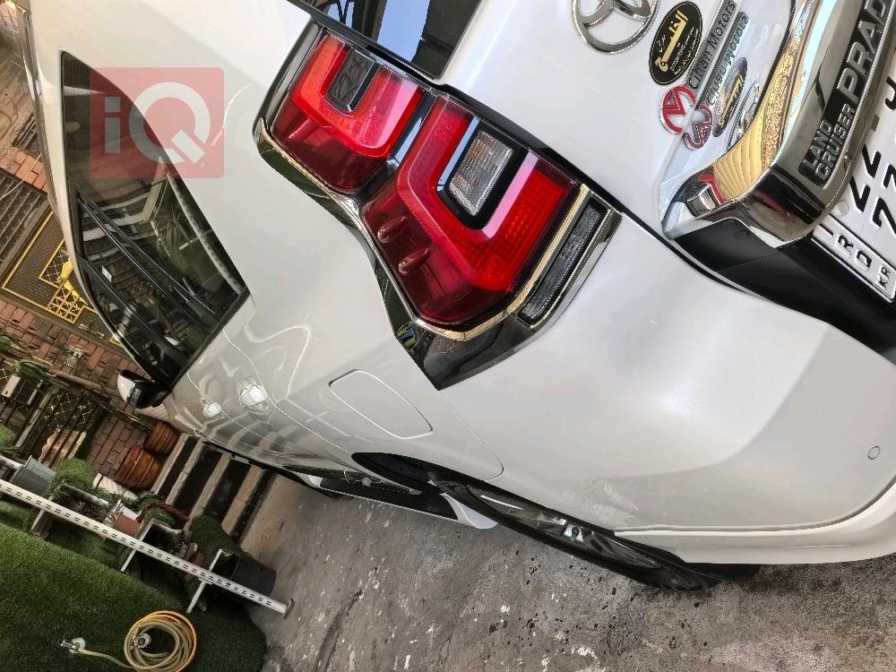 تۆیۆتا لاندكروزر پرادۆ